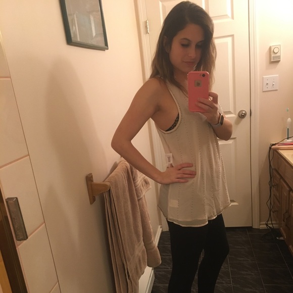 New never worn beaded top - Picture 2 of 4